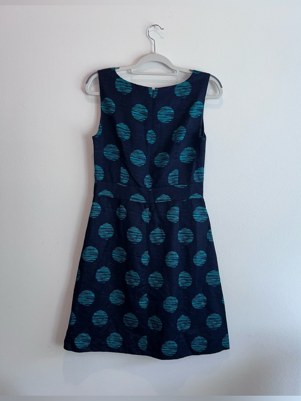 Banana Republic Women’s Fit & Flare Navy Polka Dot Dress With Pockets Size 6 - Picture 2 of 5